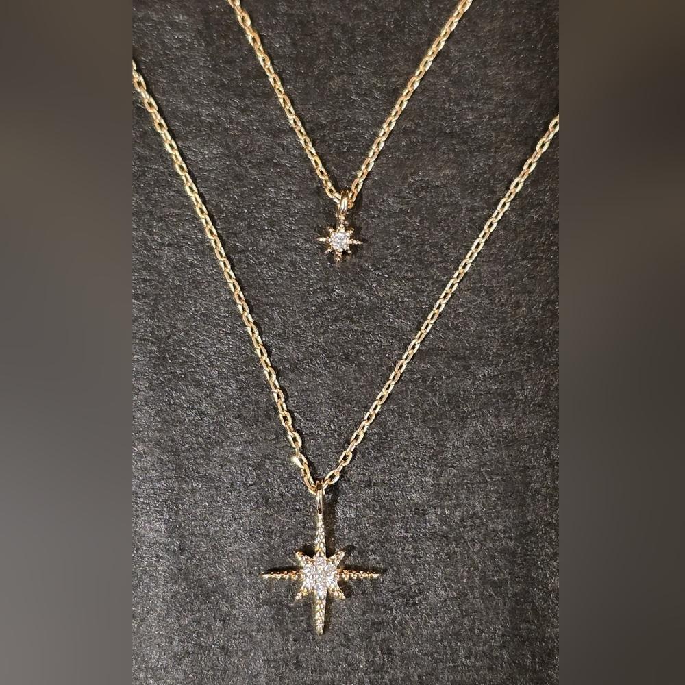 Francesca's Gold Starburst Necklace